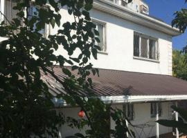 Продается двухэтажный дом по улице Обская в Симферополе. Дом...
