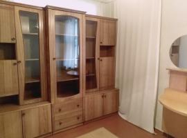 Предлагается к продаже двухкомнатная квартира. В самом центре...