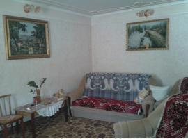 Продам дом .Сакский район, с.Охотниково
Расположение: Крым,...